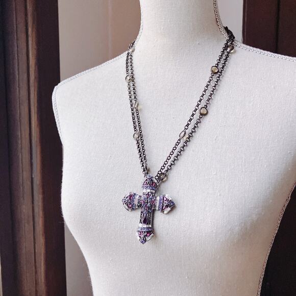 Real Collectibles by Adrienne Glass Rhinestone Cross Pendant Necklace Purple 26" - Picture 2 of 12